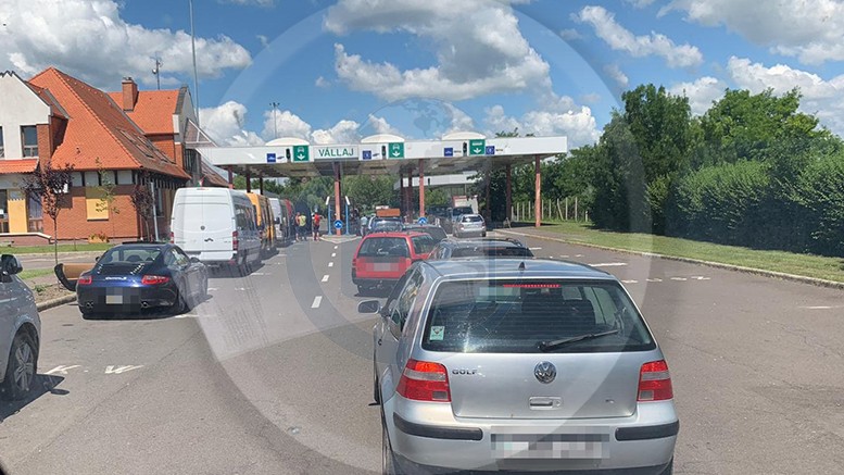 S-a urcat la volanul BMW-ului și a încercat să plece din țară. Drumul lui s-a oprit la vama Urziceni