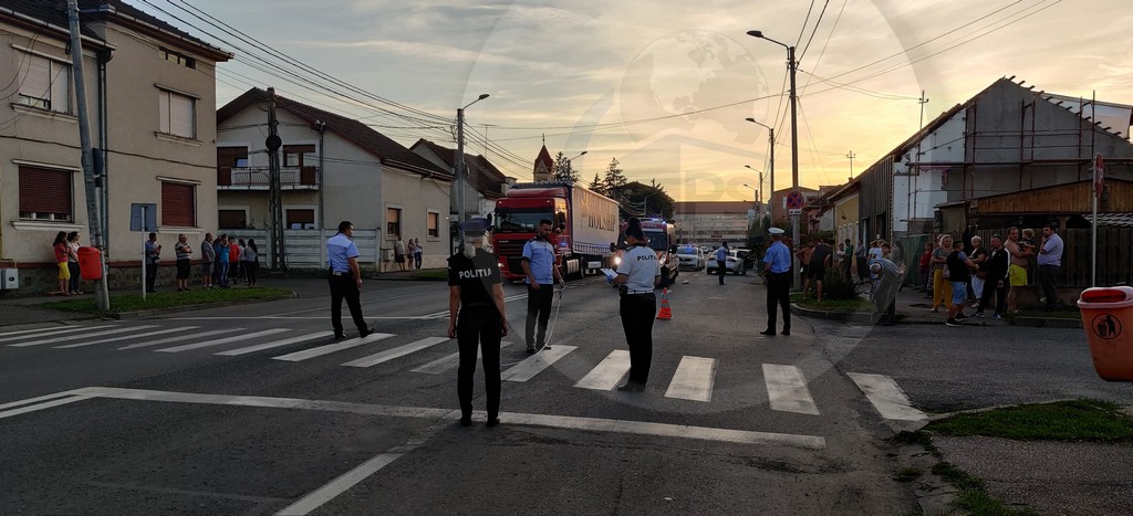 Fetița lovită pe trecerea de pietoni, în stare critică. Internată la Terapie Intensivă
