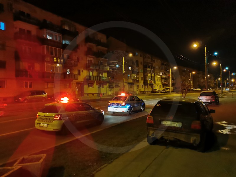 FOTO. Cadavrul unui bărbat neidentificat găsit lângă Gară, în municipiul Satu Mare. Poliția a deschis o anchetă