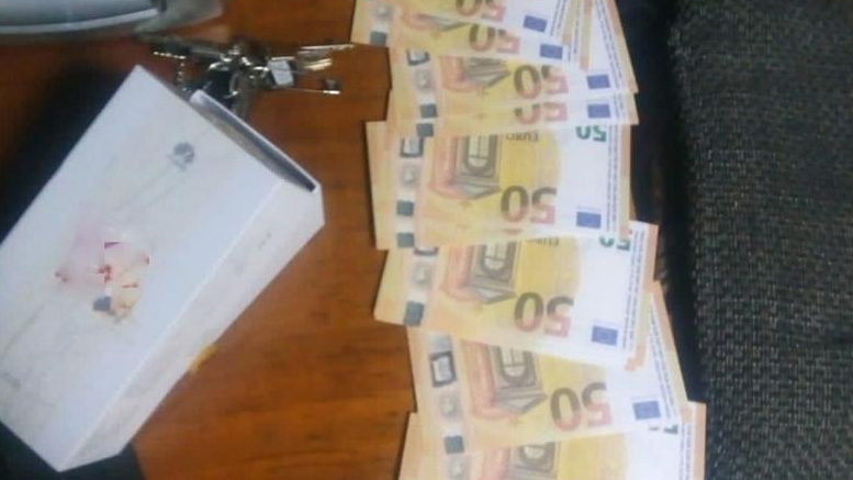 Percheziții la Satu Mare! Falsificatorii de bani îi înșelau pe vârstnici cu euro falși