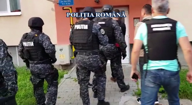 VIDEO. Descinderi ale mascaților în această dimineață, la Satu Mare. Sunt vizați contrabandiștii