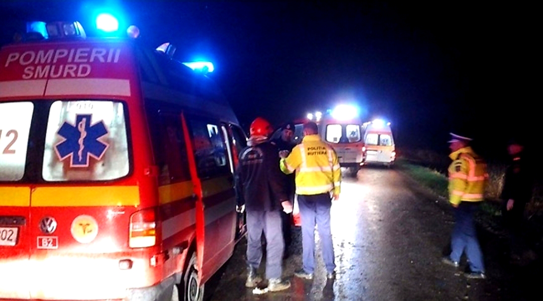 Accident teribil în județ! Biciclist kamikaze, coliziune frontală cu o mașină