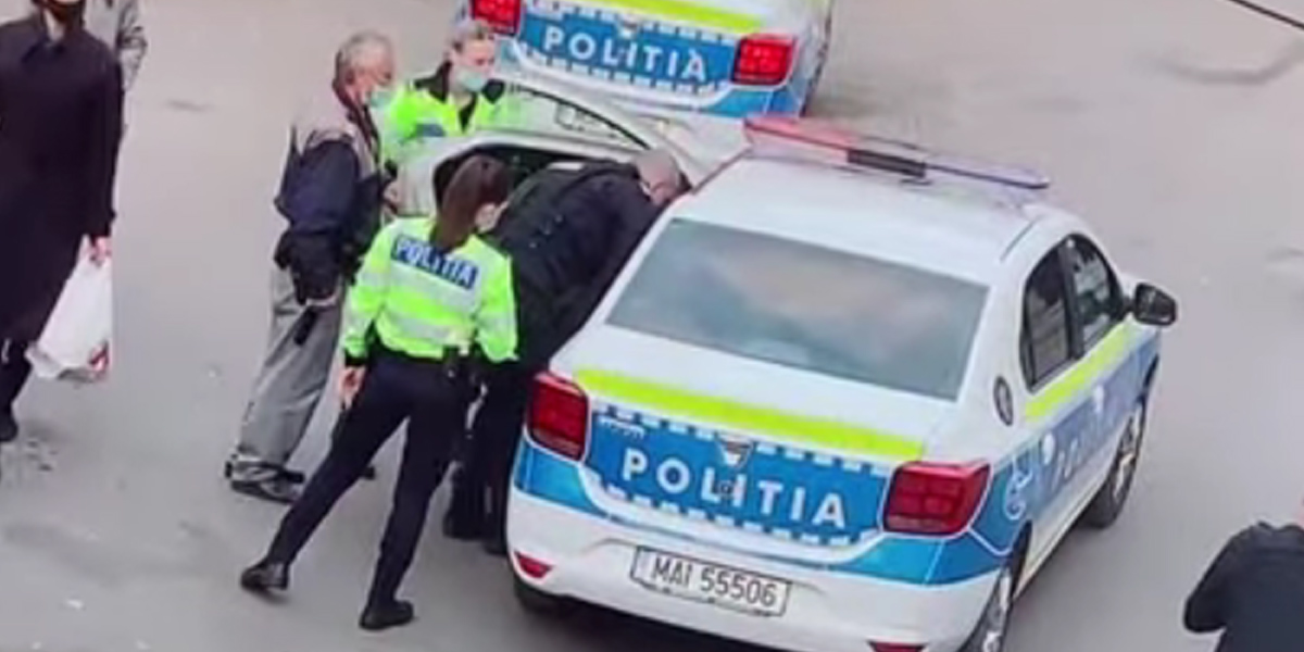 Spaima păcănelelor. Un sătmărean și-a jucat sărăcia și a pierdut. A spart aparatul