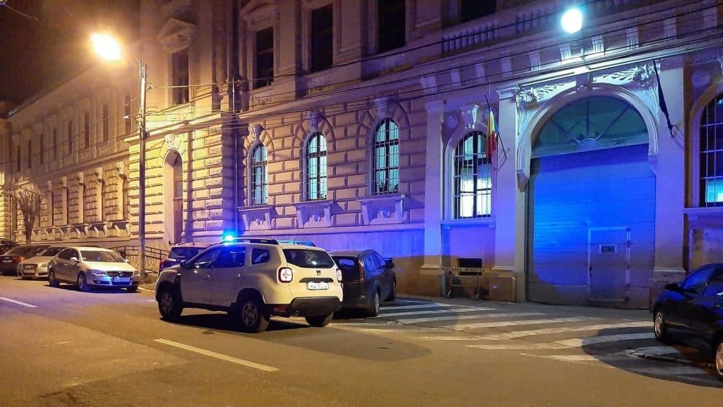 CAREI. Pușcărie pentru că nu și-a plătit amenda. Alt bărbat încarcerat pentru conducere fără permis