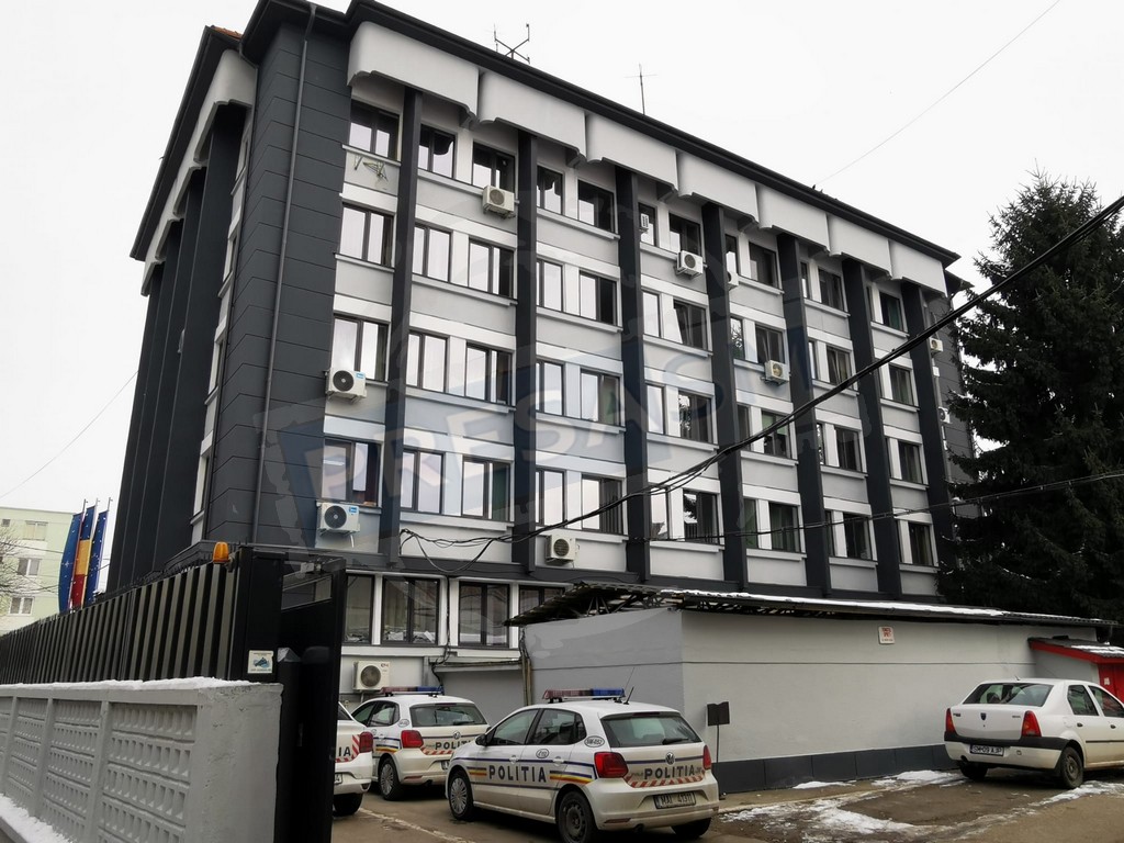 Procurorii s-au autosesizat după ce un bărbat acuză că a fost bătut grav de polițiști în Satu Mare