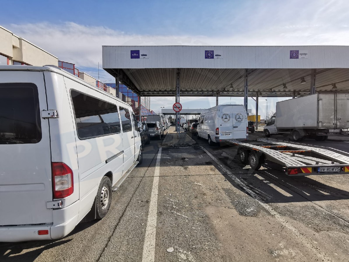 Tupeu uriaș! Un tânăr s-a prezentat în Vama Petea cu un ”permis de conducere de jucărie”