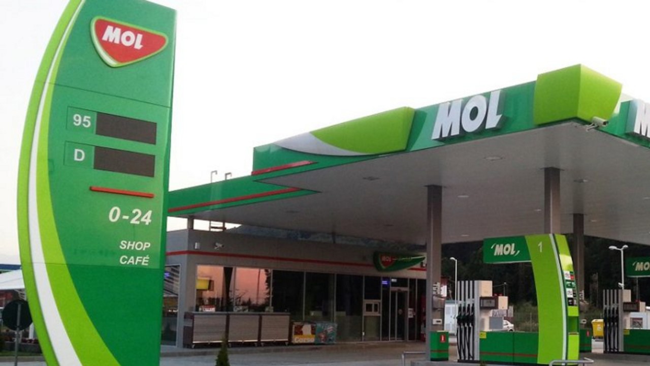 MOL a introdus restricţii la cumpărarea de benzină şi motorină în Ungaria