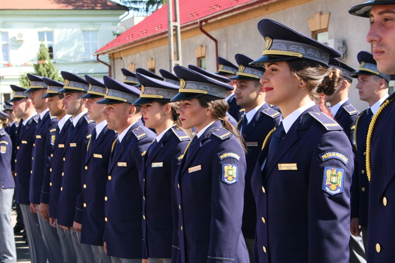 Unde s-a ajuns… sub 1,3 candidați pe un loc, la școlile de poliție. Tinerii fug de uniformă