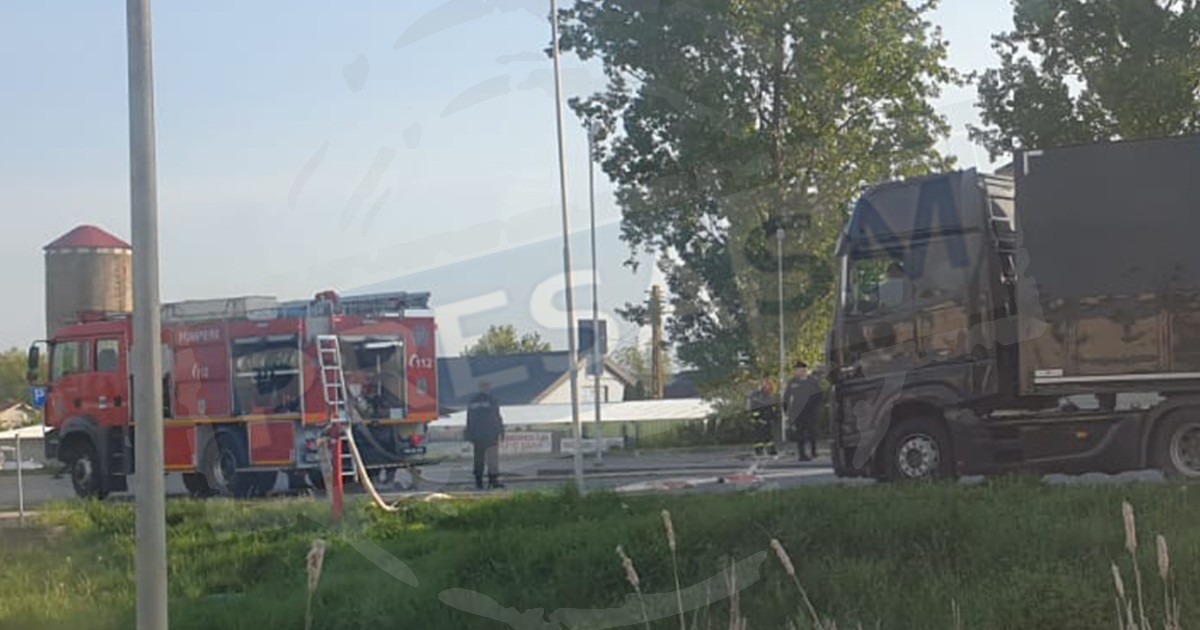 Fotógaléria. Szatmári benzinkúthoz riasztották a tűzoltókat