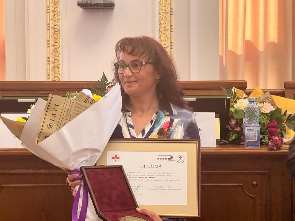 FOTO. Corina, cea mai profesionistă asistentă medicală de la Spitalul Județean Satu Mare