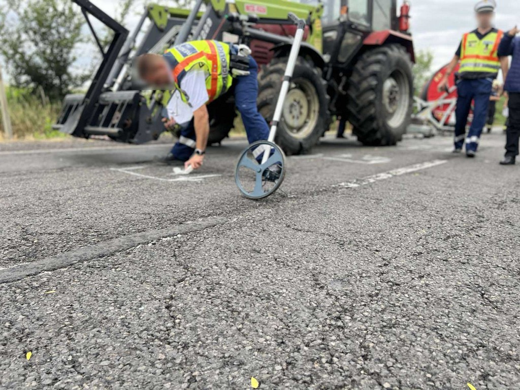 Român omorât pe o autostradă din Ungaria. 40 de mașini au trecut peste trupul lui