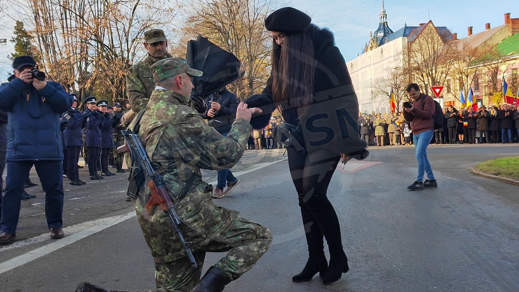 FOTO/VIDEO. Povestea cuplului Andrei și Paula și a cererii în căsătorie de Ziua Națională, în Satu Mare