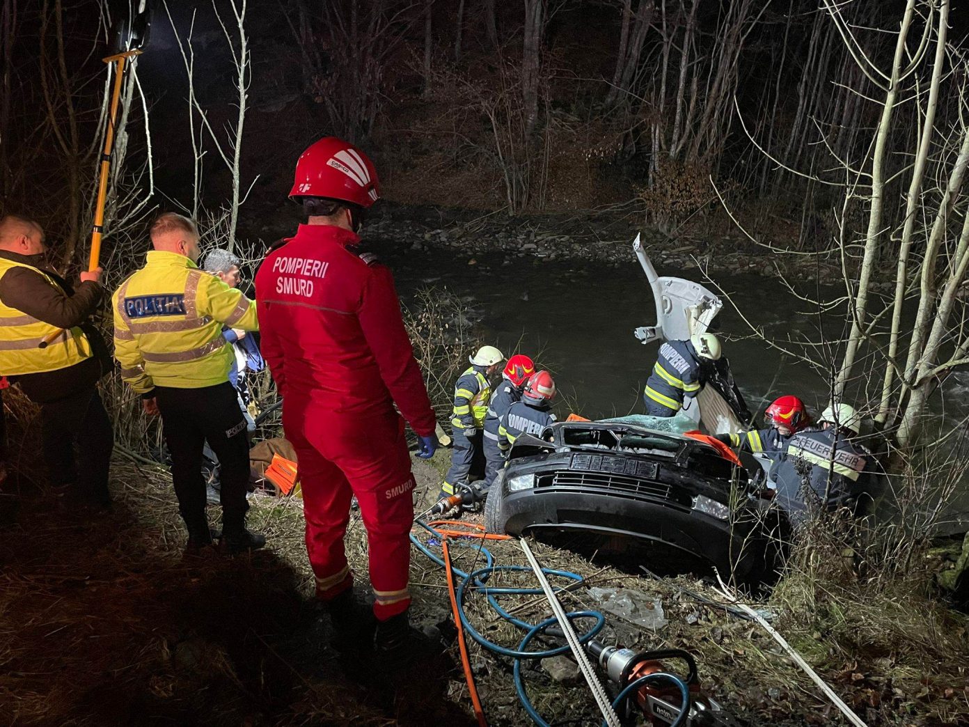 VIDEO. Accident cu mai mulți morți și răniți. Coliziune între autobuz și mașină