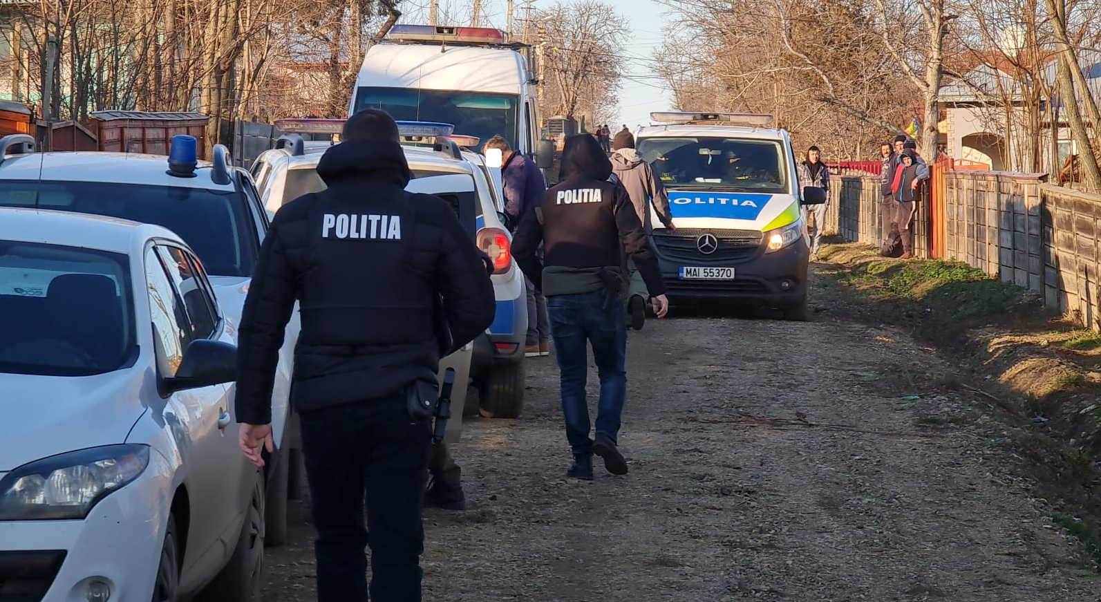 Mustrat de conștiință, un sătmărean s-a autodenunțat la Poliție după ce a tâlhărit o bătrânică