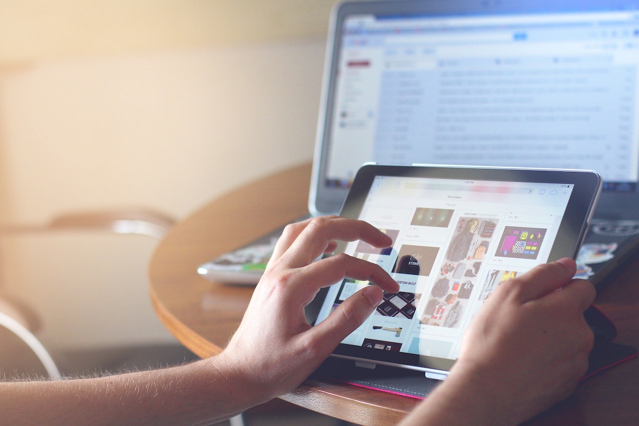 Invitație la sesiunea online REGES-Online. Se adresează angajatorilor, prestatorilor de servicii, reprezentanților legali și tehnici