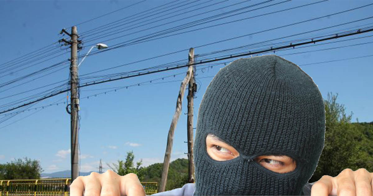 Hoțul depanator din municipiul Satu Mare. A furat tone de cabluri de pe stâlpi!