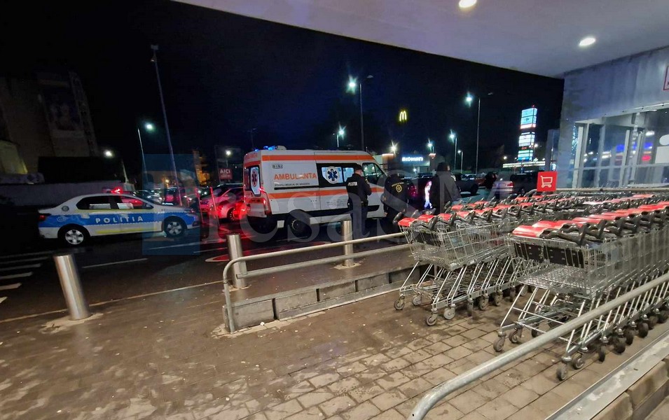 Furt absurd la Kaufland. Prins cu marfă furată, hoțul a intrat din nou... chiar sub ochii paznicilor