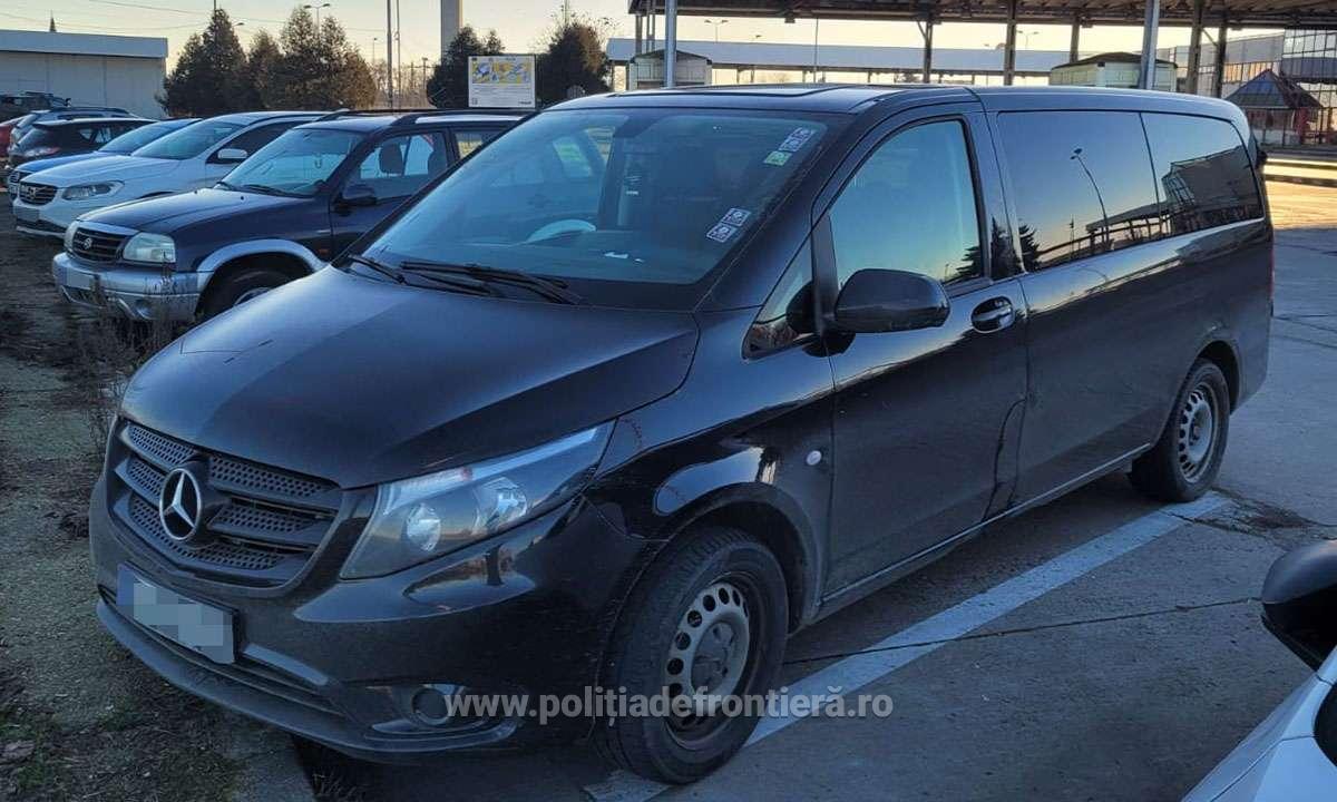 FOTO. Bărbat din Hunedoara, lăsat fără mașină de frontieriștii sătmăreni