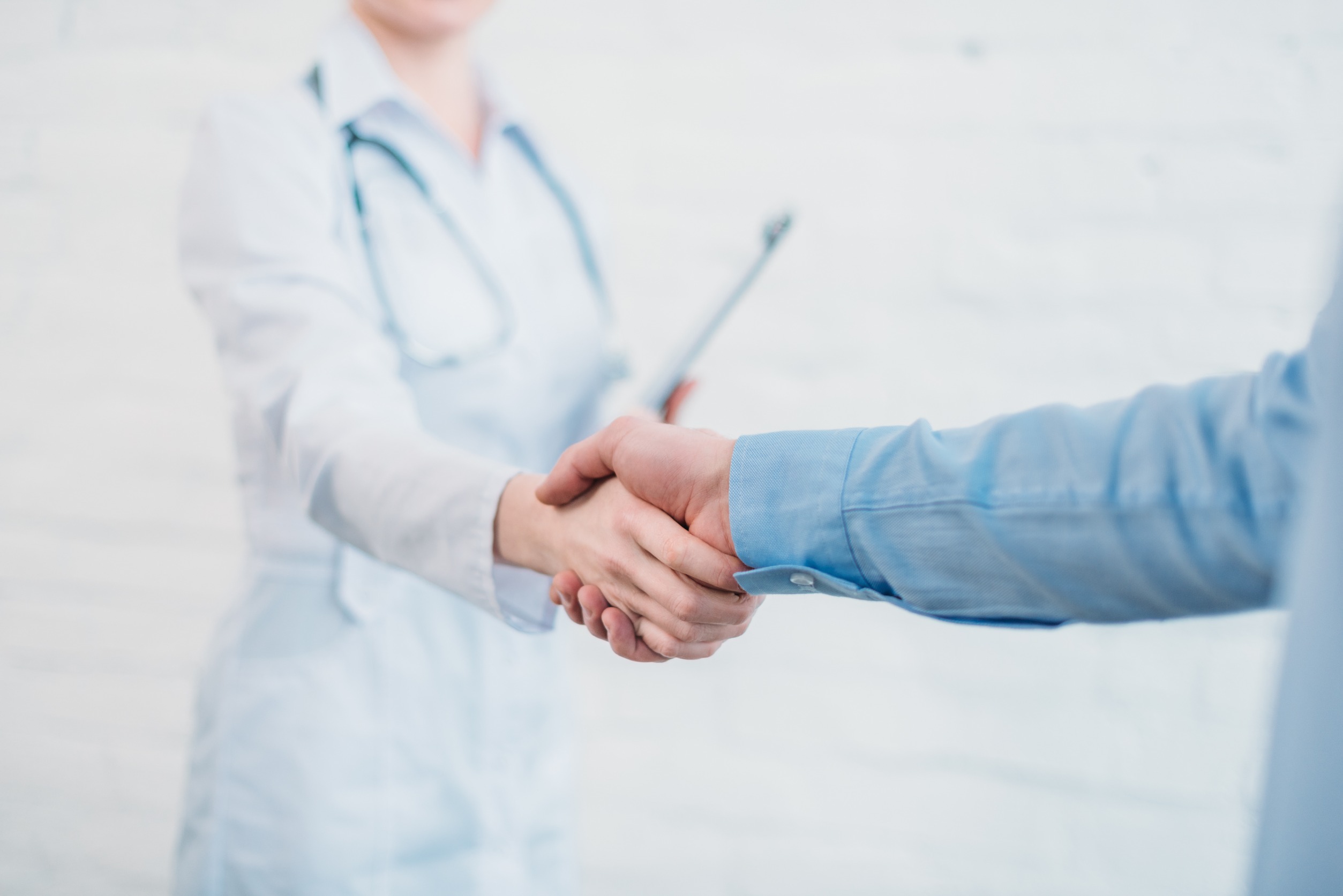 ALARMANT. Criză majoră de medici de familie în județul Satu Mare: jumătate sunt pensionari