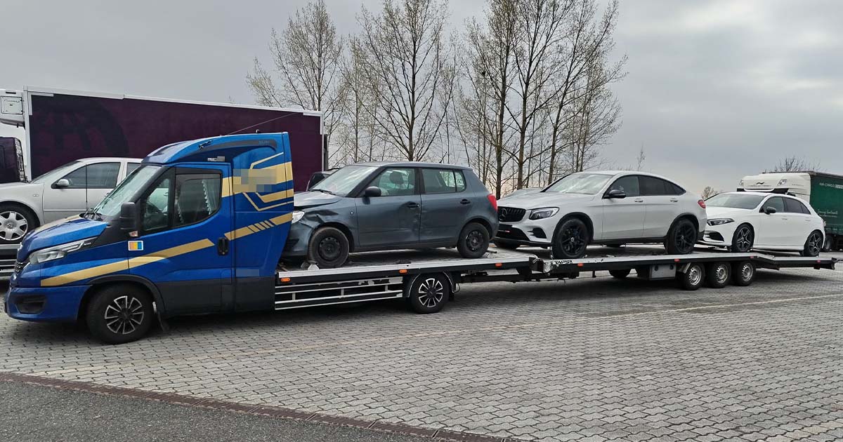 Șoferul se plimba liniștit pe drumurile din Satu Mare cu ansamblul rutier. Totul s-a terminat când l-au tras pe dreapta frontieriștii