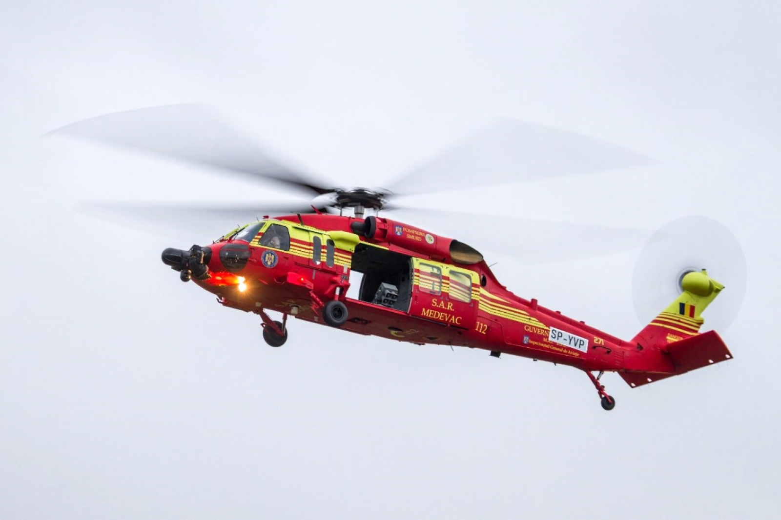 Elicopterul Black Hawk, misiune în premieră la Spitalul Județean Satu Mare