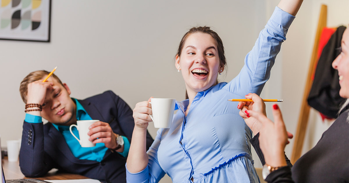 Bani de la stat pentru absolvenți. Pot lua 330 lei lunar sau 1.980 lei dintr-un singur foc