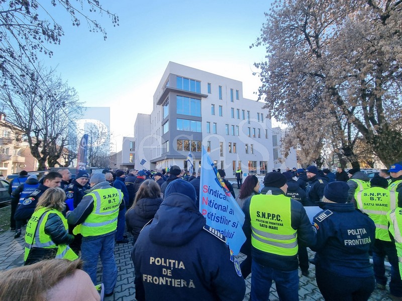 Zeci de polițiști ar urma să fie destituiți de la 1 octombrie. Sindicaliștii trag un semnal de alarmă