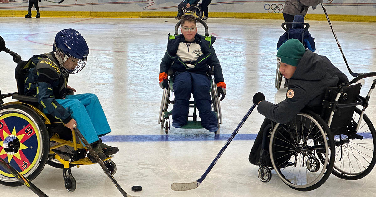 O nouă premieră pe țară din partea sătmărenilor de la Caiac Smile. Încă un sport de iarnă adaptat pentru persoanele cu dizabilități