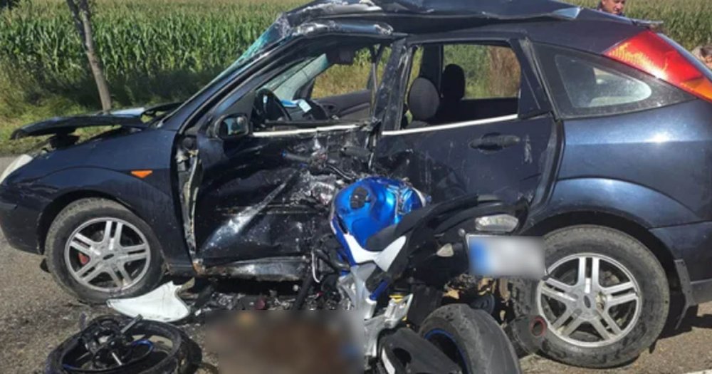 FOTO. Accident cumplit în țară. Doi oameni au murit, inclusiv un tânăr de 18 ani