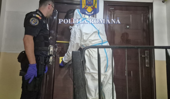 Crimă cu premeditare, ca-n filme, într-un județ din țară. Și-a ucis mama pentru moștenire, apoi s-a mutat la Dubai