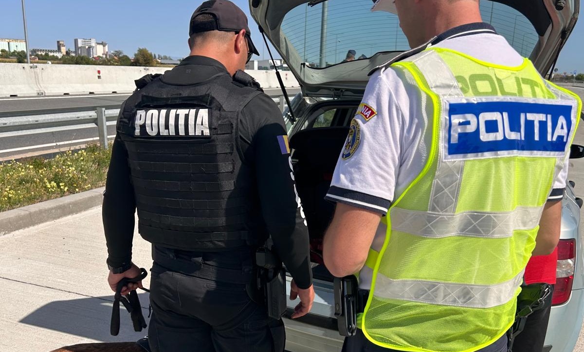 Au crezut că-i pot fenta pe polițiști. Frontieriștii sătmăreni le-au făcut dosare penale