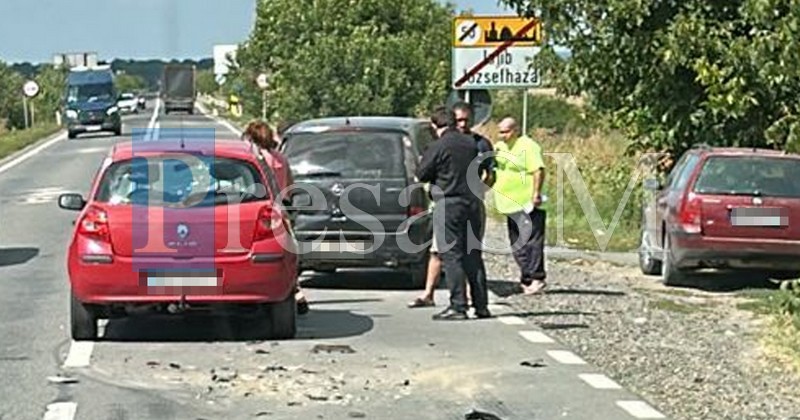 FOTO. Accident în județul Satu Mare. Coliziune între două mașini