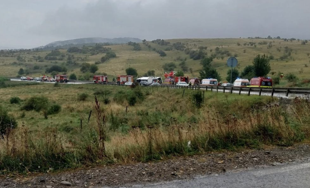accident autobuz rasturnat pompieri.png