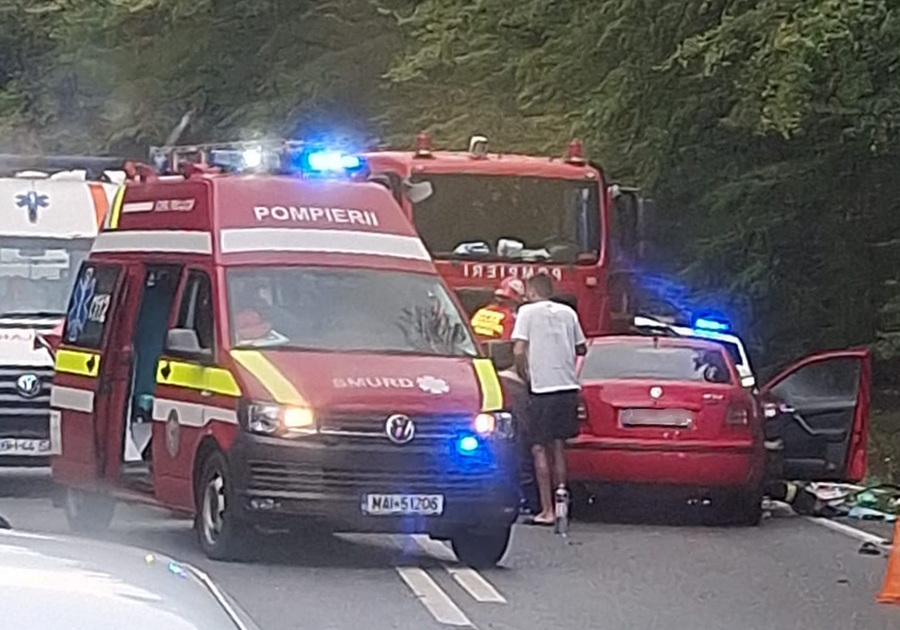 Accident în județul Satu Mare. Trei persoane au ajuns la spital. Tânărul șofer a ajuns pe contrasens