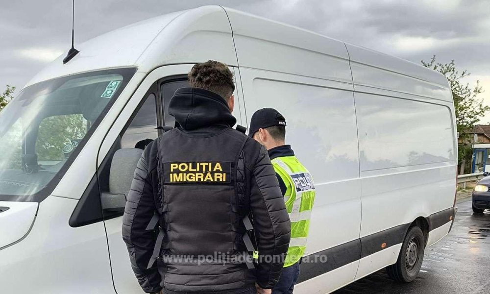 Recidivist beat și fără permis, a furat mai multe mașini și le-a condus prin Satu Mare