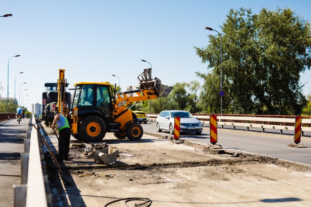 FOTOGALERIE. Se închide total circulația pe Podul Golescu!
