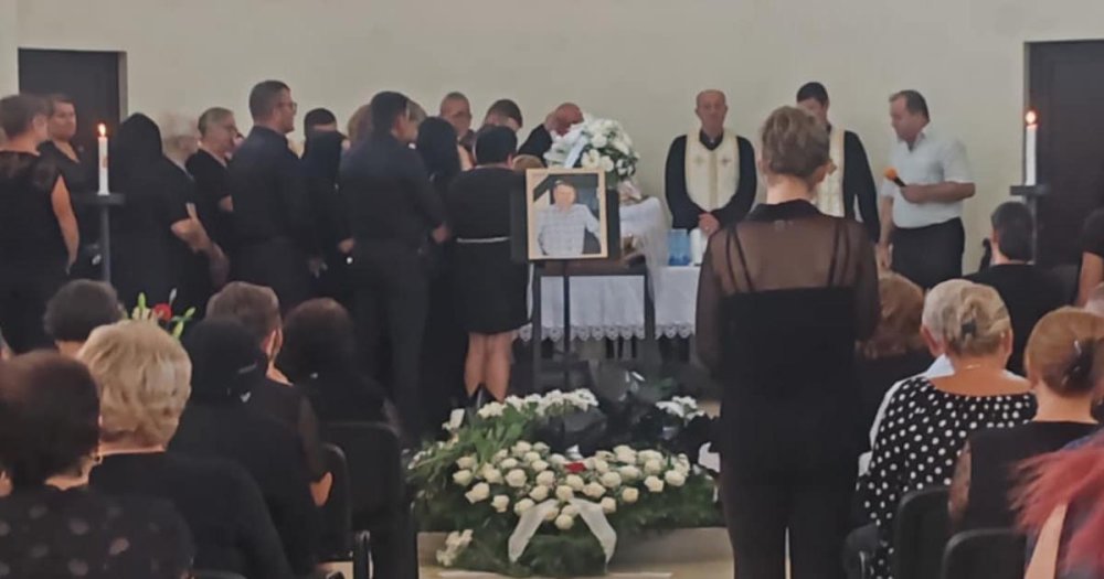 Înmormântare .jpg
