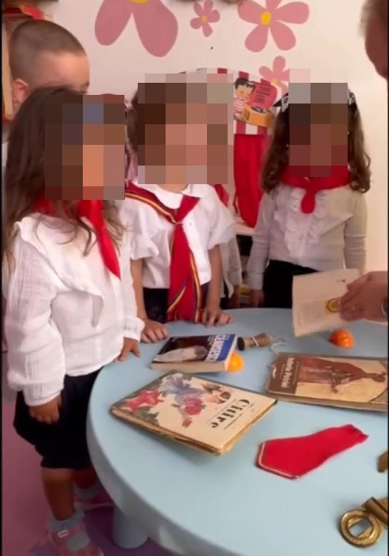 gradinita comunism 1.jpg
