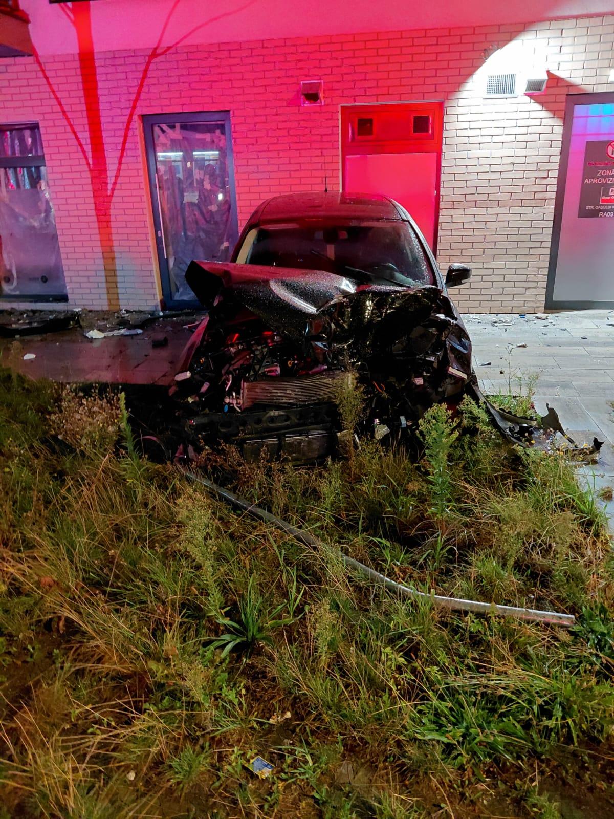 accident cluj bloc2.jpg