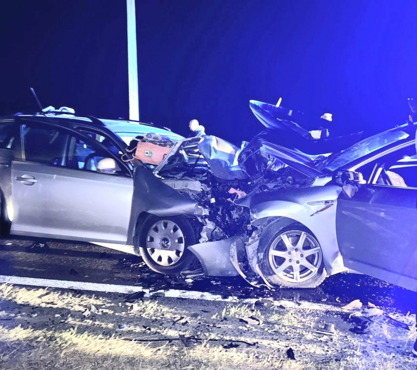 FOTO/VIDEO. Accident grav în țară. Nouă persoane, inclusiv trei copii, la spital