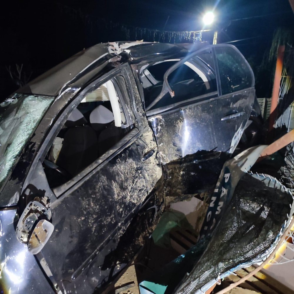 accident noaptea masina distrusa dauna totala (3).jpg