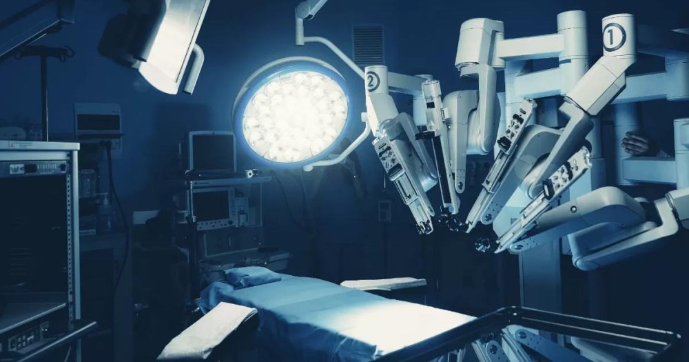 Județul vecin se poate lăuda cu cel mai avansat sistem de chirurgie robotică din lume. E doar al patrulea spital public din țară cu astfel de tehnologie