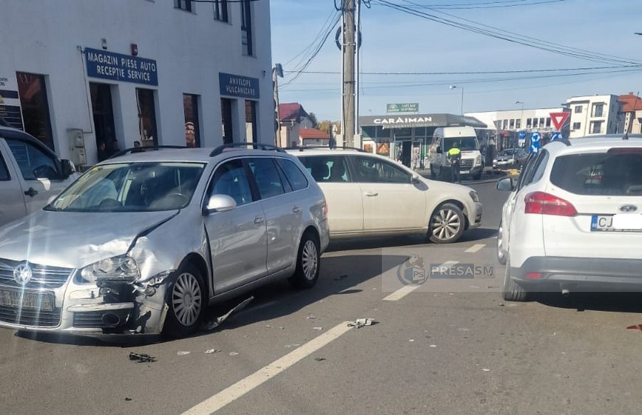 accident piata de vechituri satu mare (2).jpg