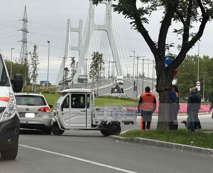 accident triciclu masina micro 17 (2).jpg