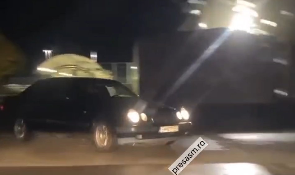 VIDEO. Tânăr lăsat fără permis după un drift în parcarea Auchan Satu Mare