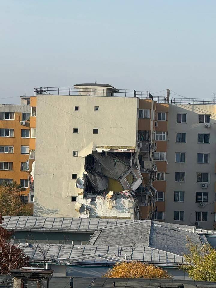 explozie bloc capitala 3.jpg