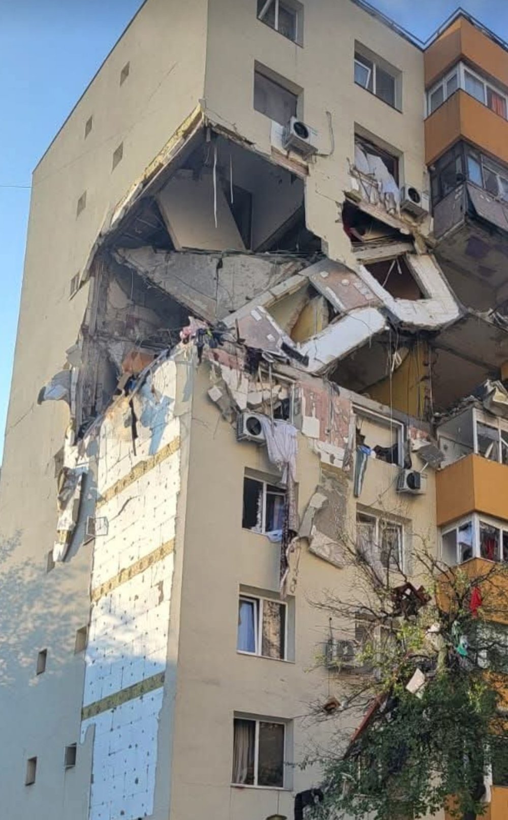 explozie bloc capitala.jpg