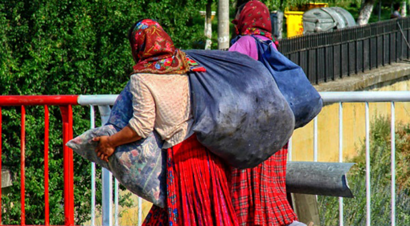 Vârstnică (67 ani) tâlhărită în plină stradă de 3 femei, în municipiul Satu Mare