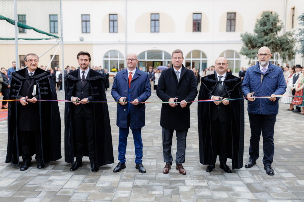 liceul reformat satu mare (10).jpg