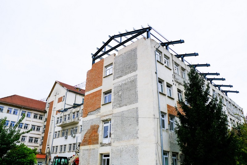 FOTO. Cum decurg lucrările de modernizare la spitalul din Negrești-Oaș